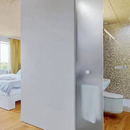 公寓式酒店 Evi's & 3*